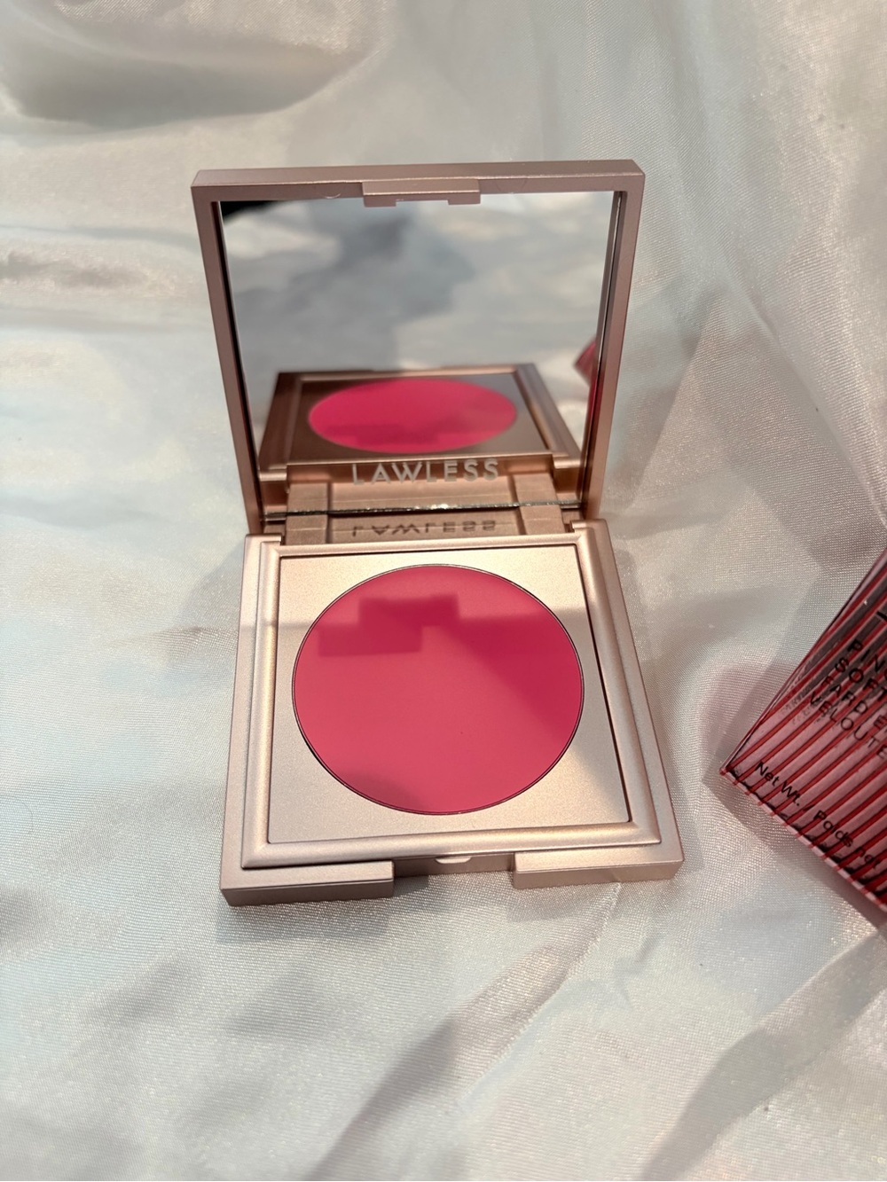 Makeup bundle - Picture 3 of 7